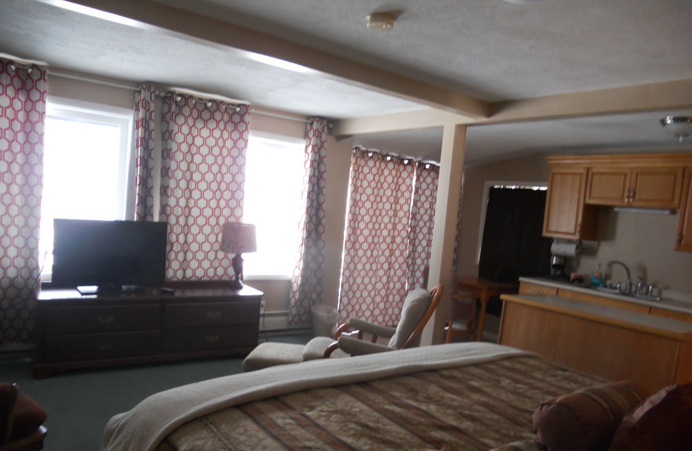 Stone Fence Resort Ogdensburg Exterior photo